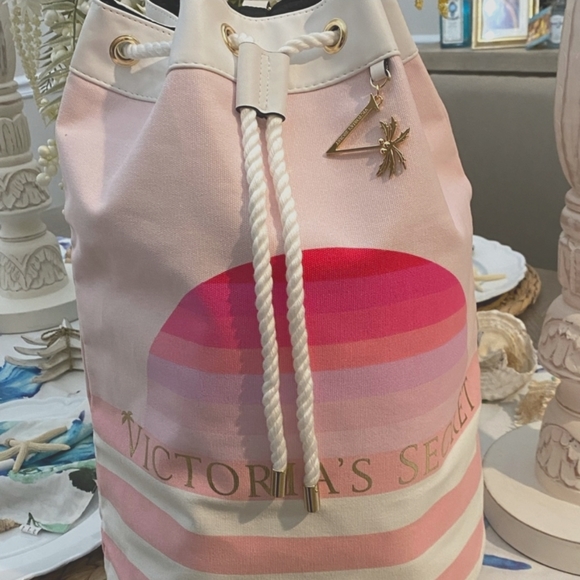 RELISTED - Picture 9 of 13